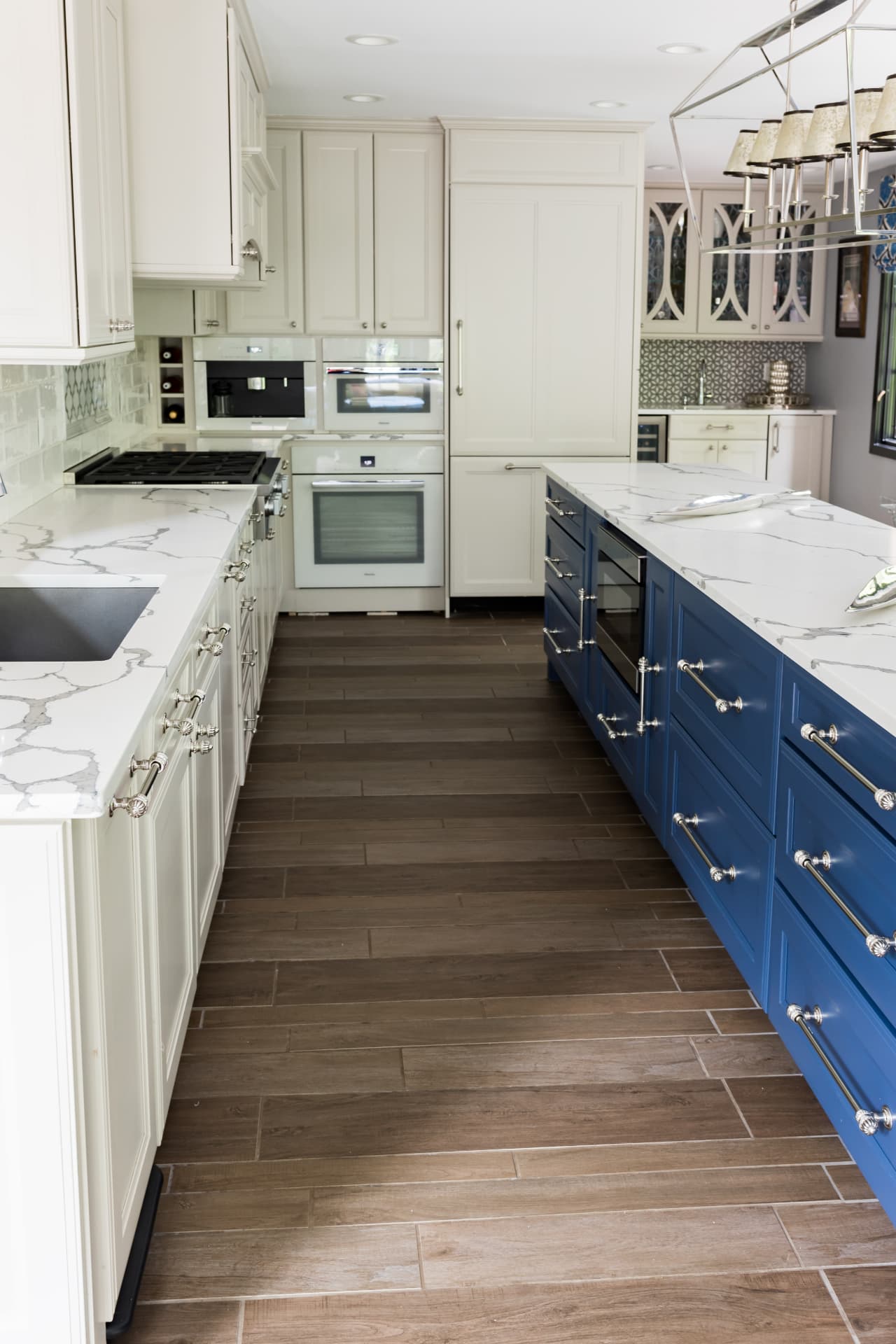 Galley in navy & marble